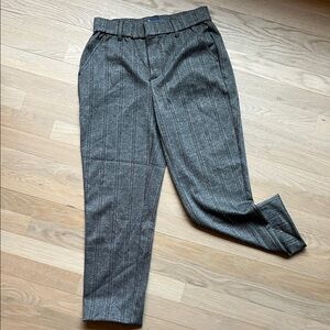 Democracy Women's Charcoal Pinstripe Cropped Pants